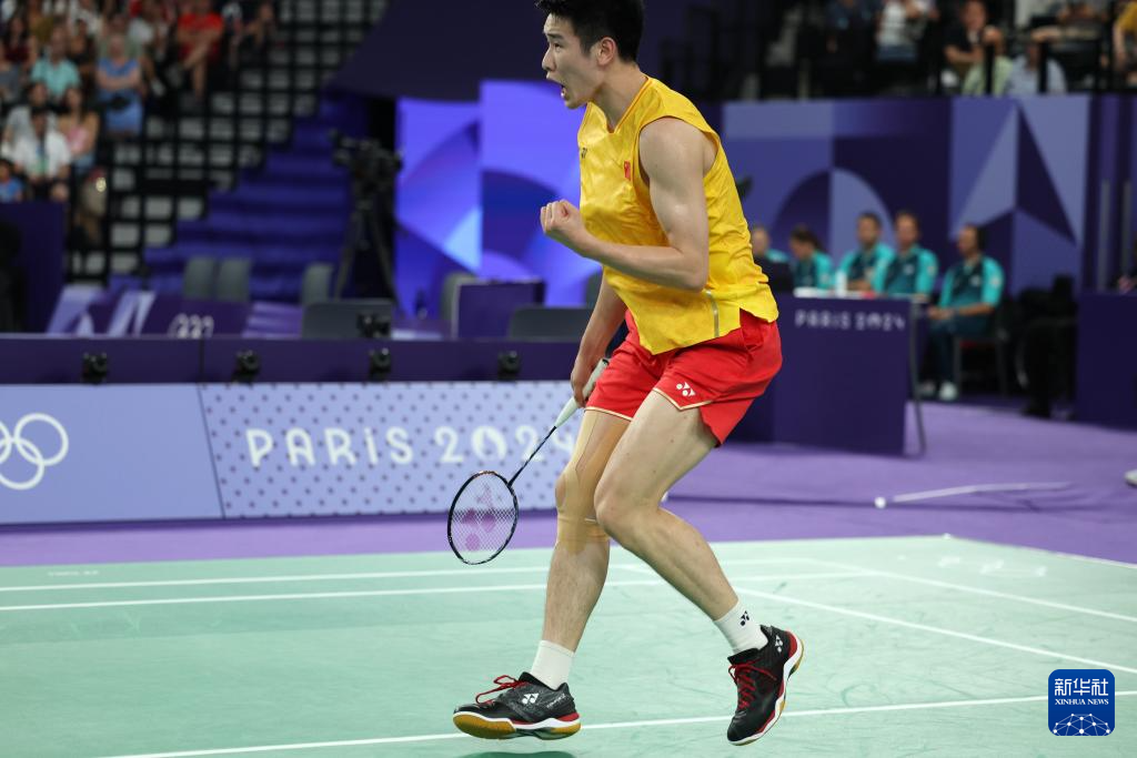 银屏与报纸 银屏与报纸